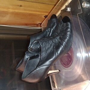 ANTONIO MELANI THEA WOMENS ANKLE BOOTIE BLACK LEATHER PEEP TOE HIGH HEELS S-8M